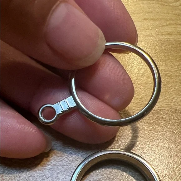 Elegant Silver Men's Ring Size 11 - Picture 7 of 7